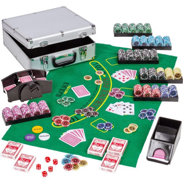 póker zsetonkészlet Northstar 600-as, lézeres zseton, + keverő, + osztó, + kártyaposztó