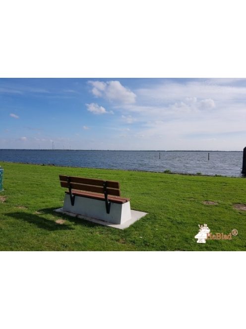 Közterületi HeBlad pad 