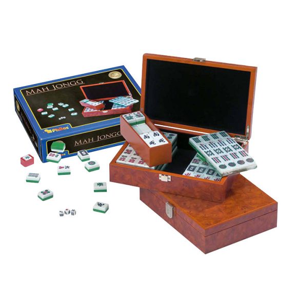 Philos Mahjong set in a gift box