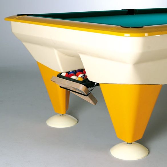 SAM Tempo outdoor pool table 7' (available with coin tester)