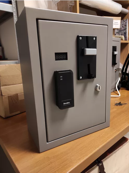 Érmés beléptető LED kijelzővel